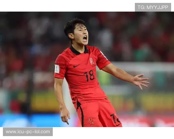 中国足球最耀眼球星的传奇历程与辉煌时刻回顾