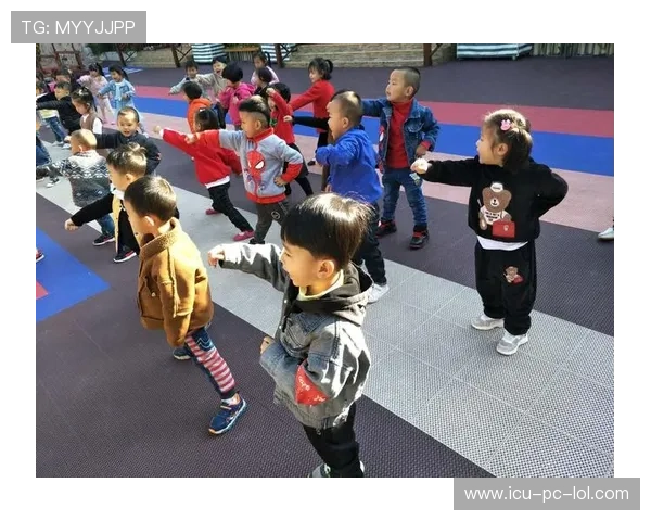 我在足球场上闪耀光芒的那些瞬间与成长故事