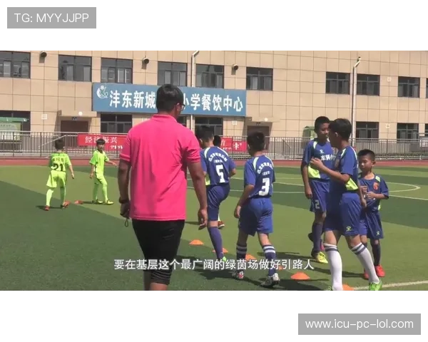 足球明星自我介绍：从绿茵场到生活背后的故事与心声